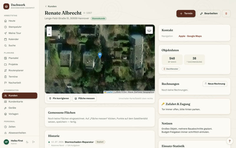 Customer file: satellite view, roof area & property data