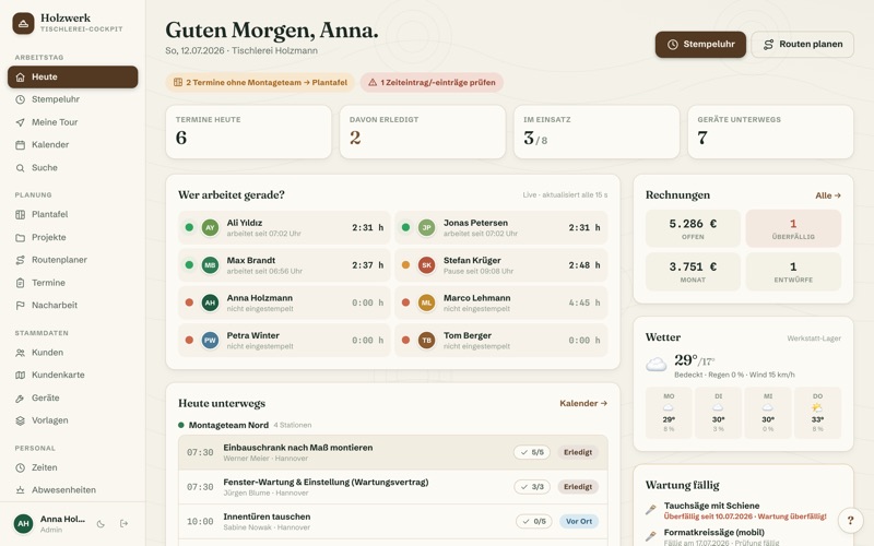 Dashboard: live board & invoices